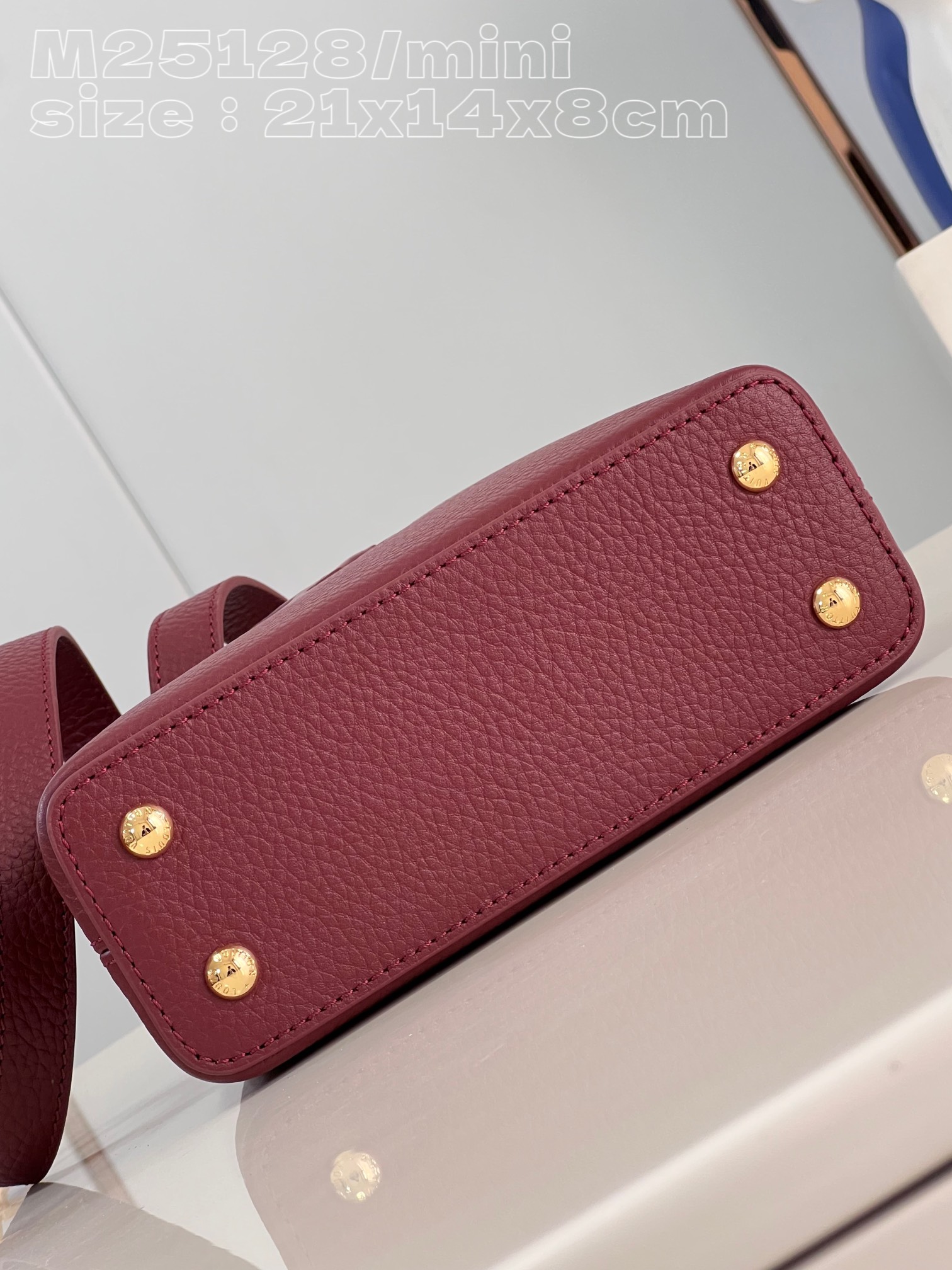 l**is V*t*n capucines mini handbag