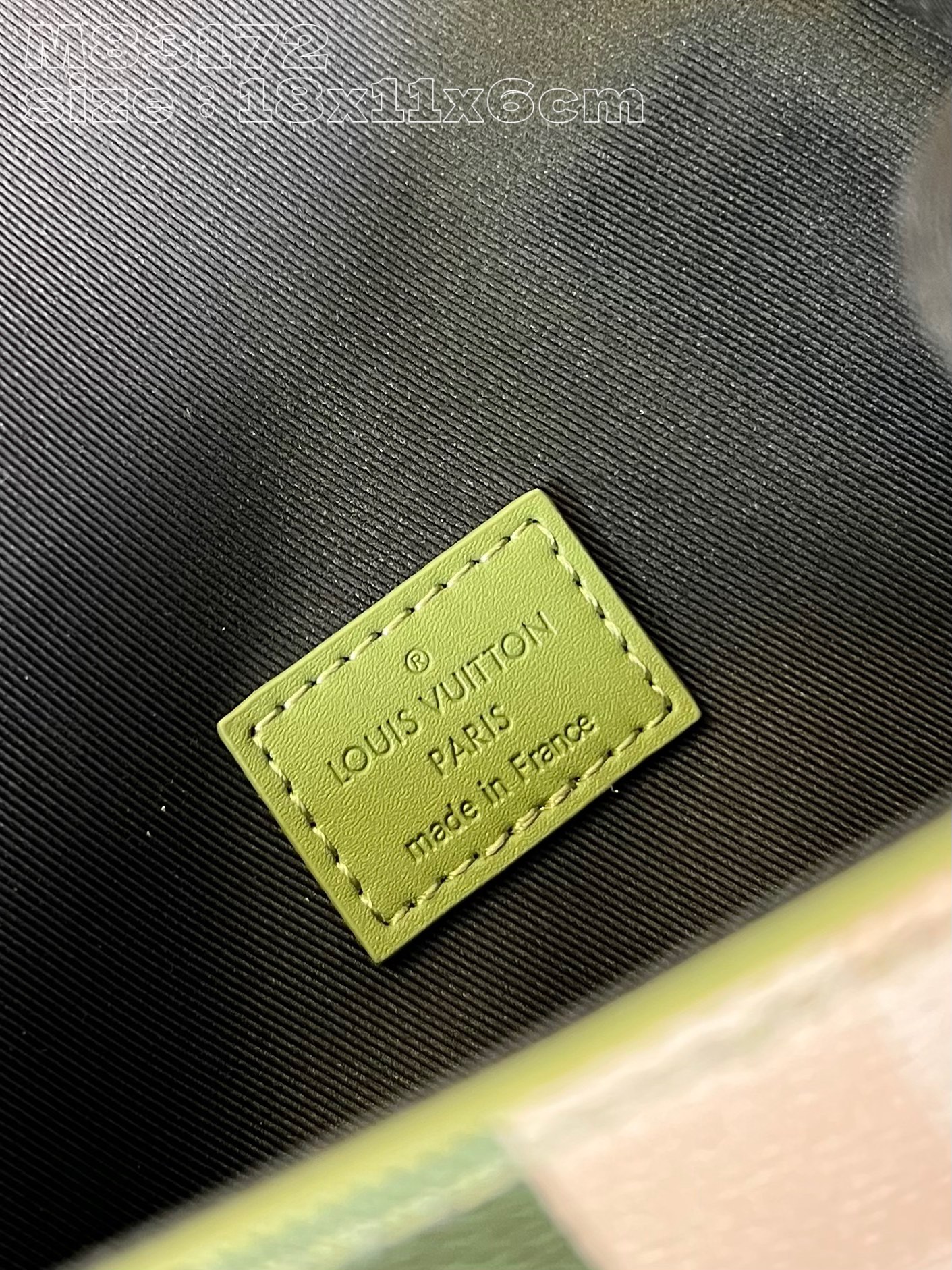l**is V*t*n steamer wearable wallet