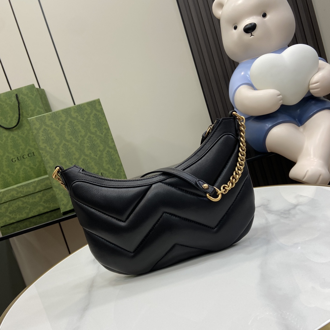G*u*i gg marmont small shoulder bag