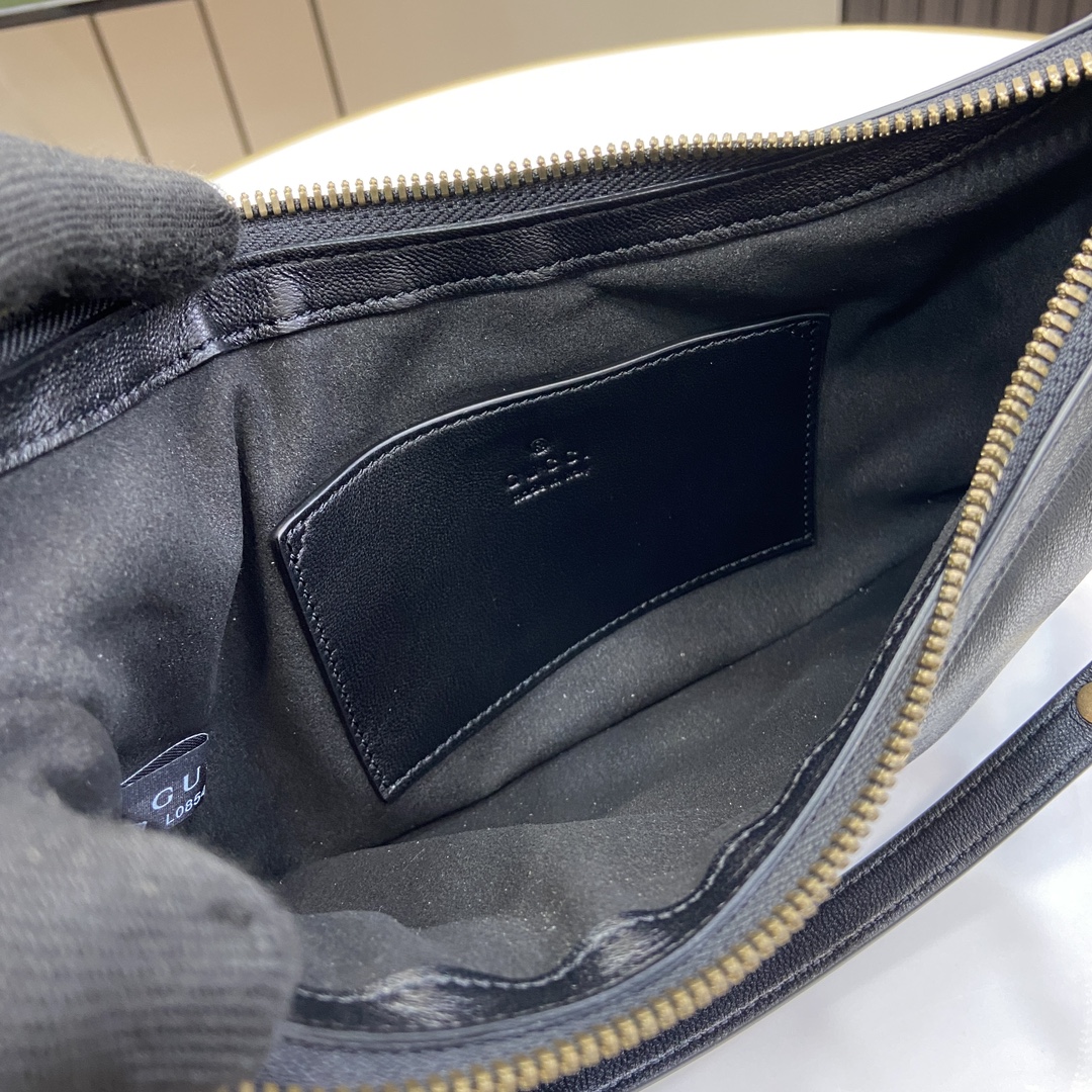 G*u*i gg marmont small shoulder bag