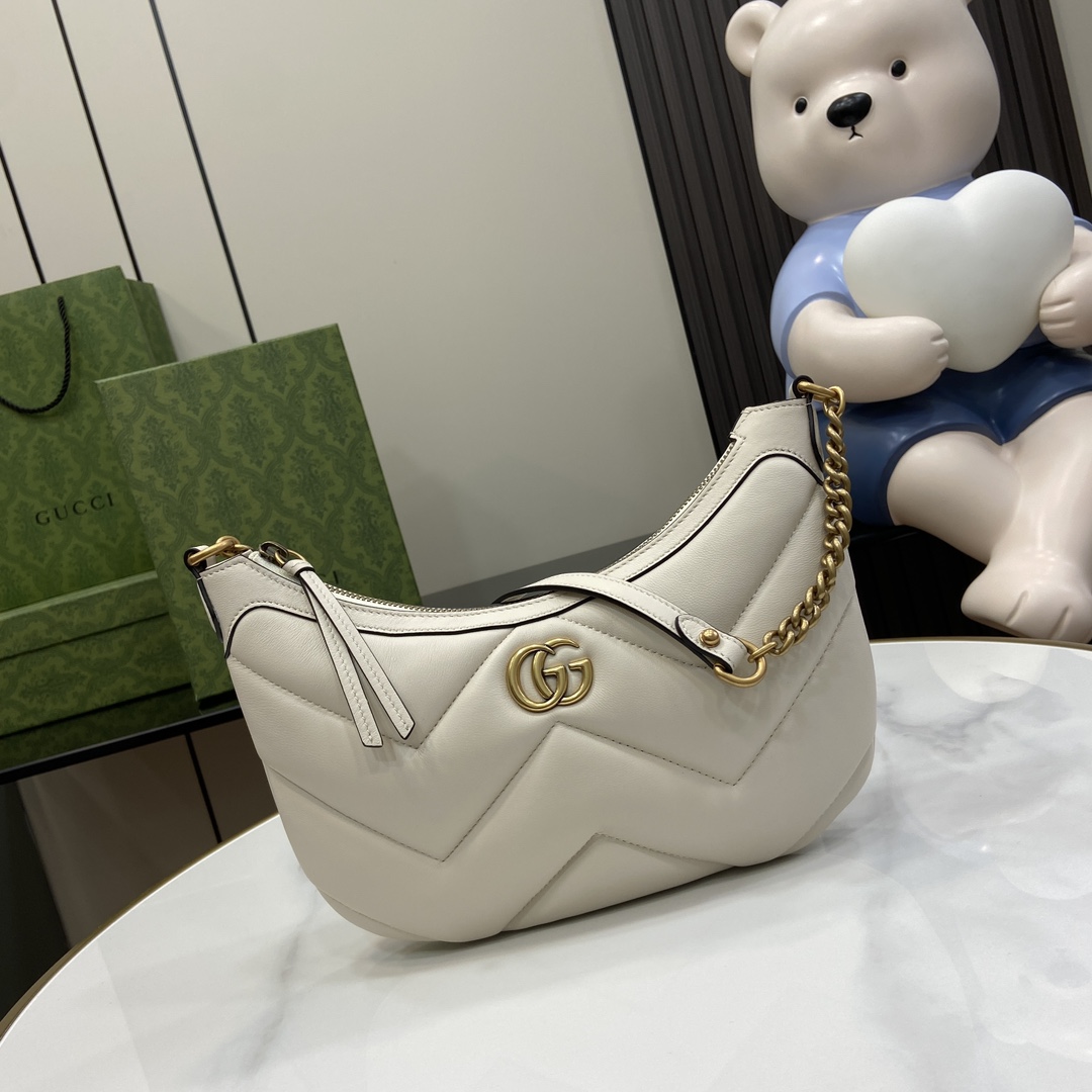 G*u*i gg marmont small shoulder bag