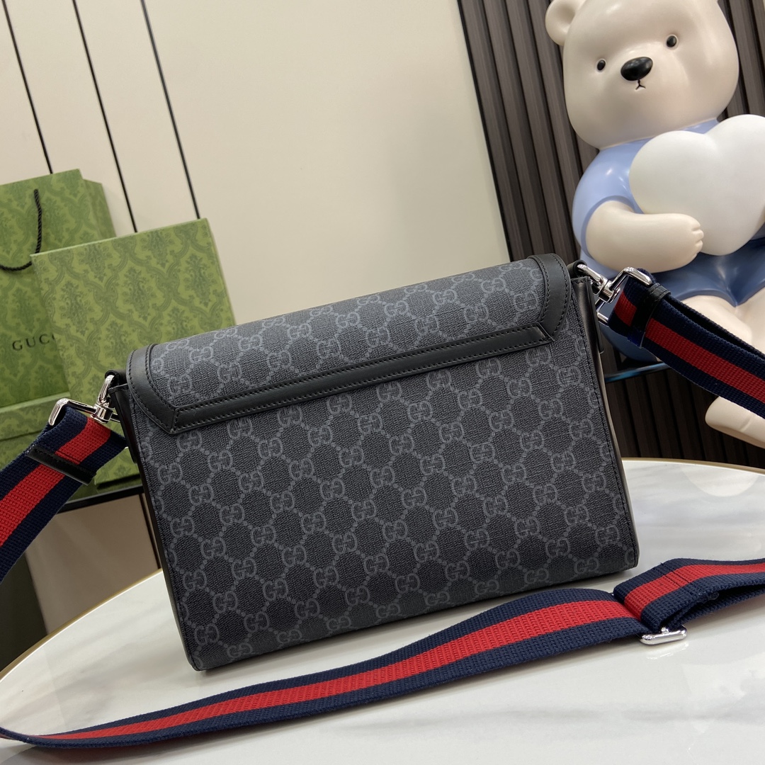 G*u*i gg crossbody bag