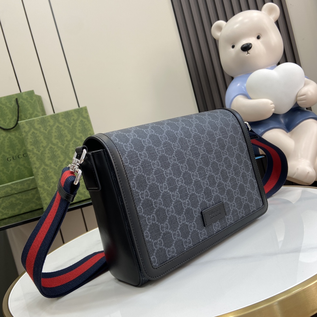 G*u*i gg crossbody bag