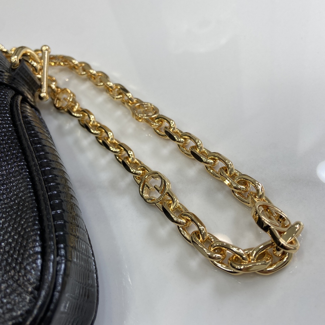 G*u*i jackie 1961 gg crystal mini bag