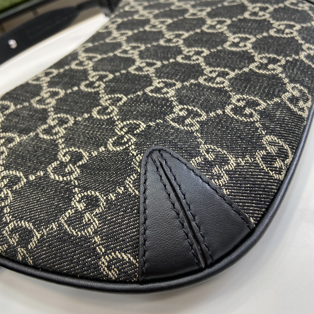 G*u*i horsebit slim small shoulder bag