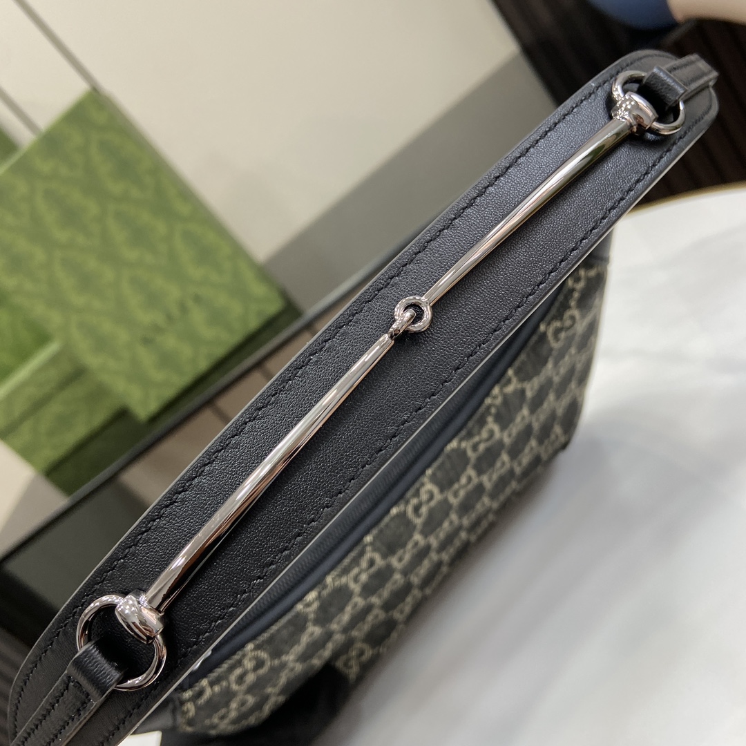 G*u*i horsebit slim small shoulder bag