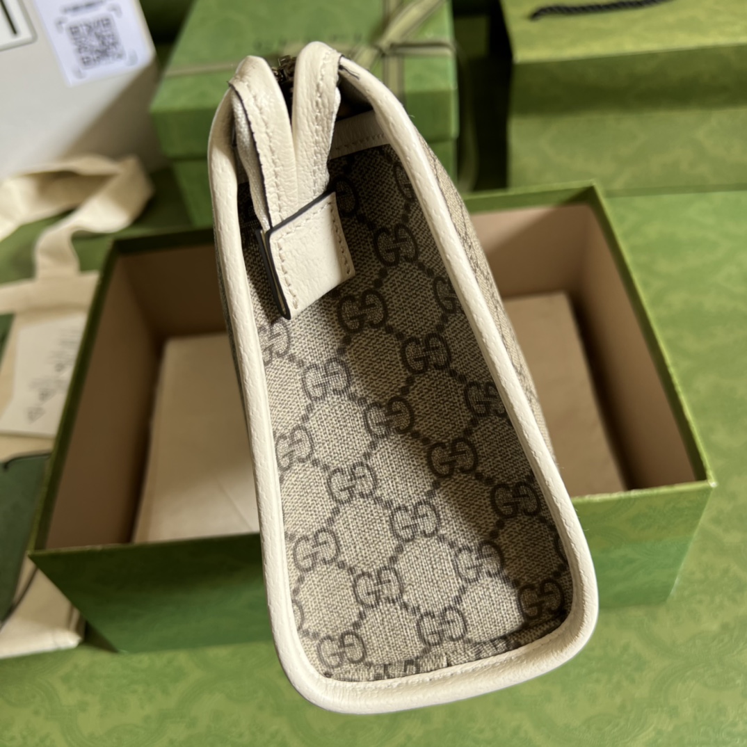G*u*i ophidia gg toiletry case