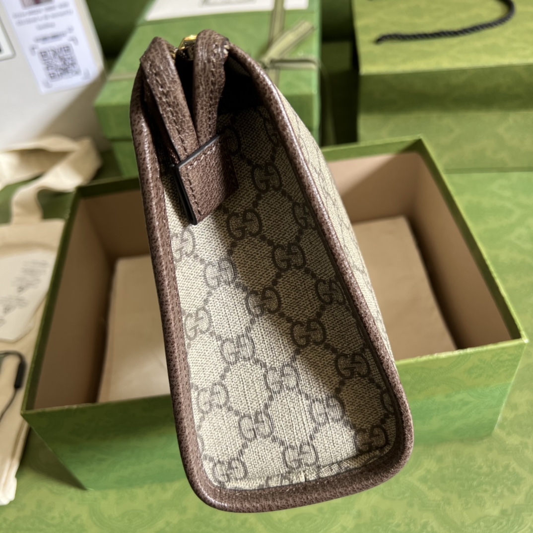 G*u*i ophidia gg toiletry case