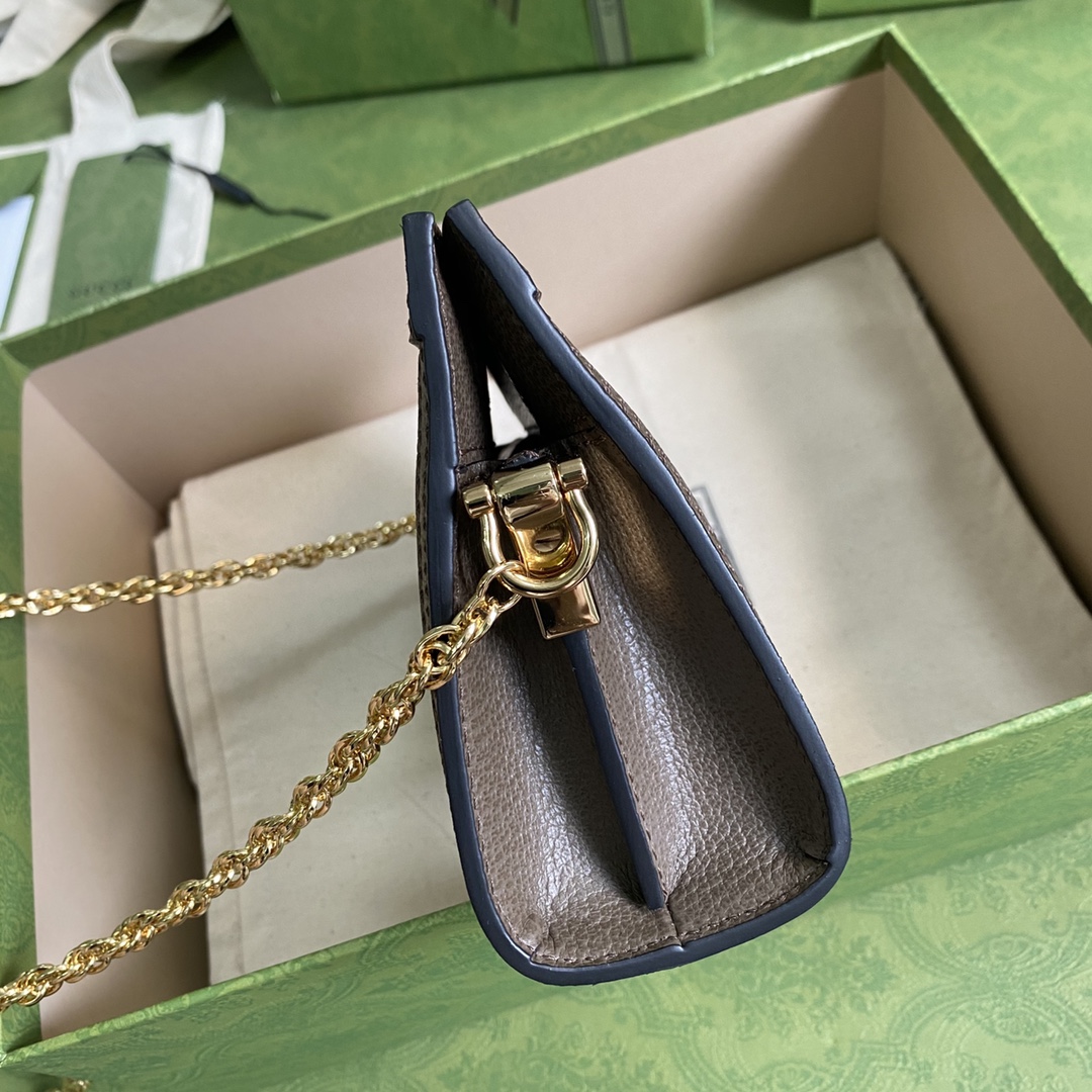 g*u*i ophidia mini shoulder bag in gg S*p*e canvas