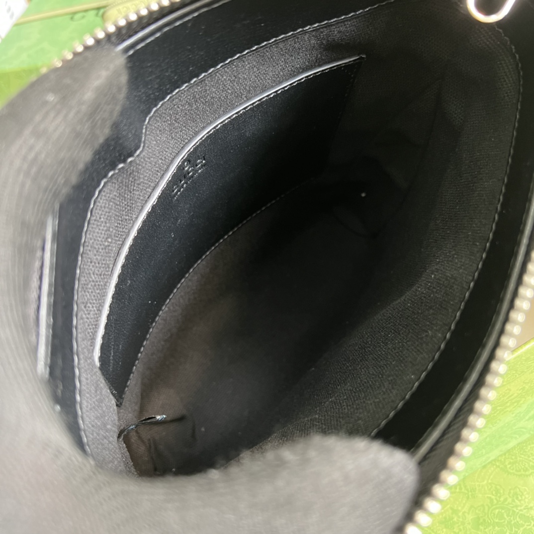 g*u*i gg S*p*e messenger bag