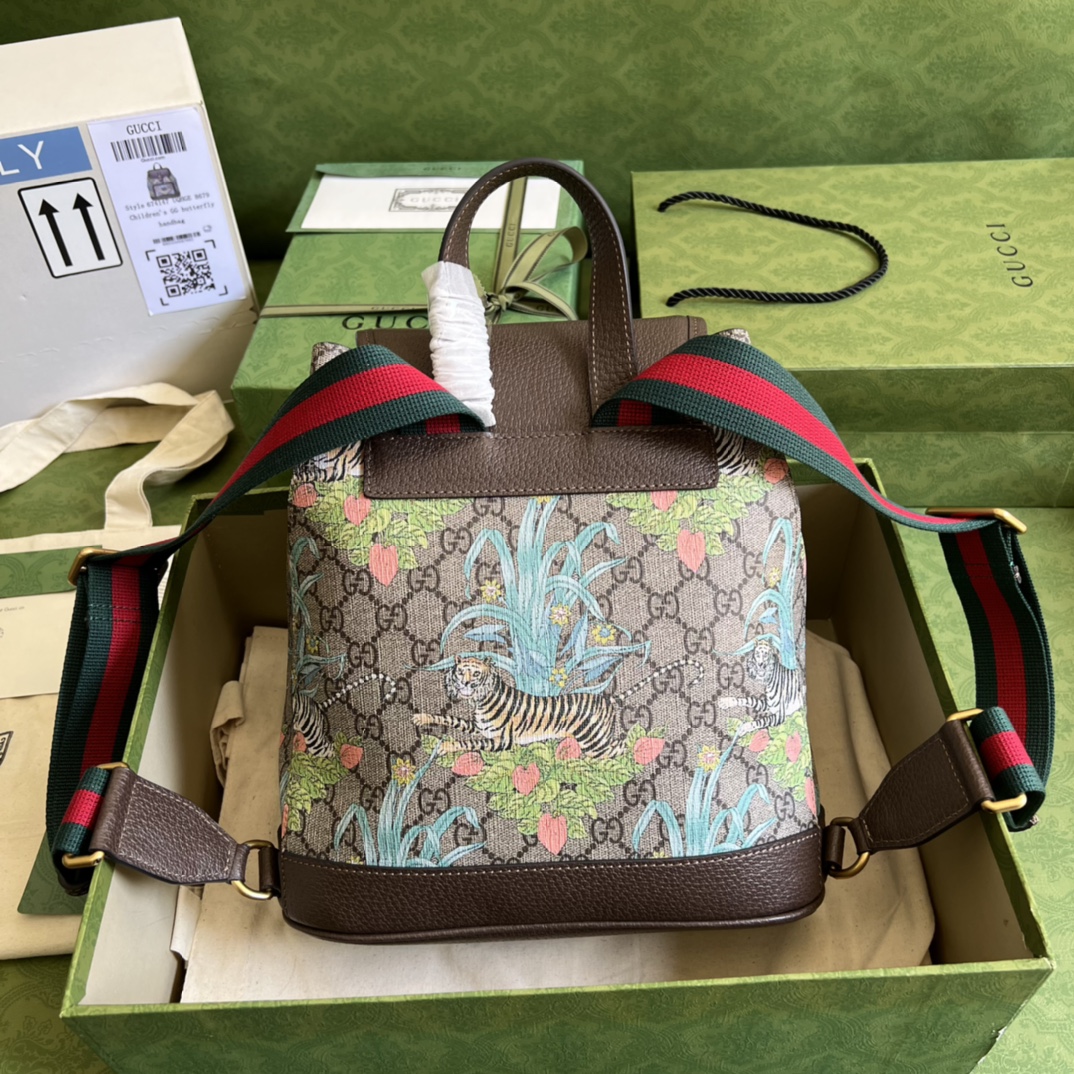 G*u*i backpack with interlocking g