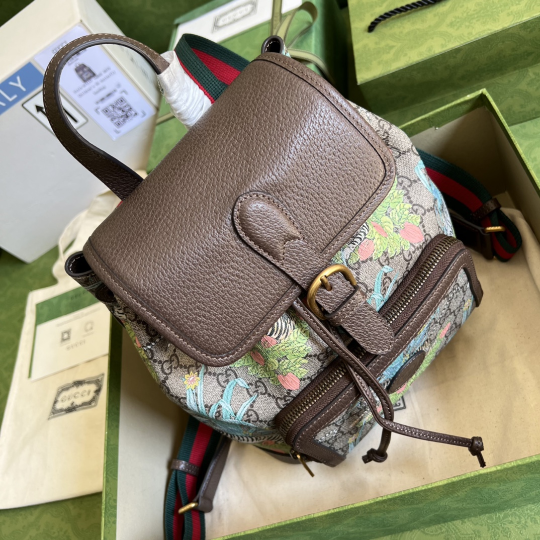 G*u*i backpack with interlocking g