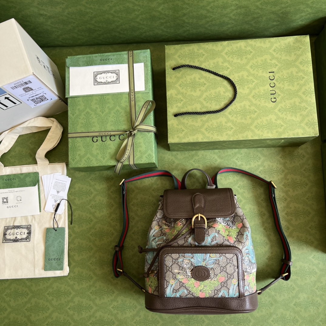 G*u*i backpack with interlocking g