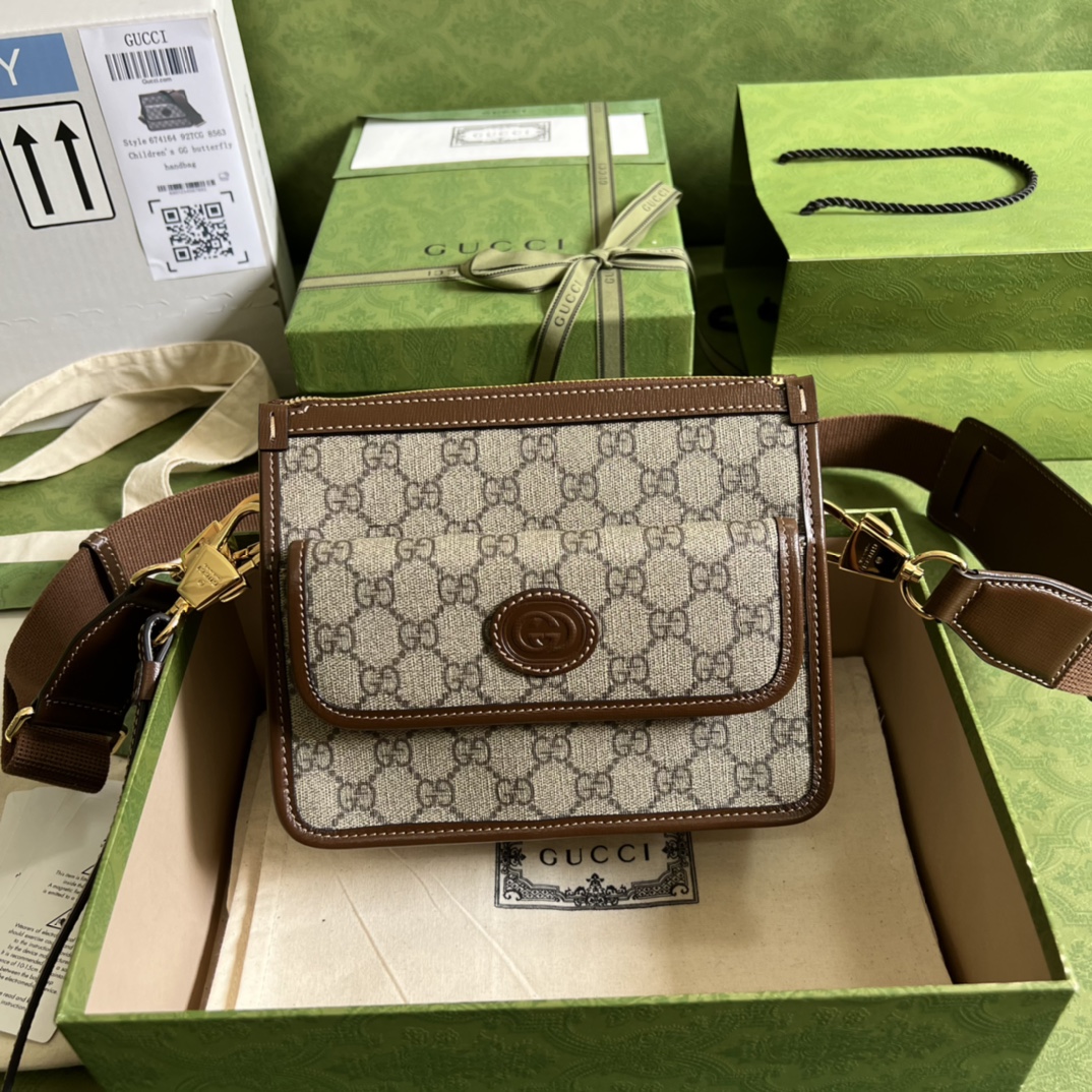 G*u*i messenger bag with interlocking g