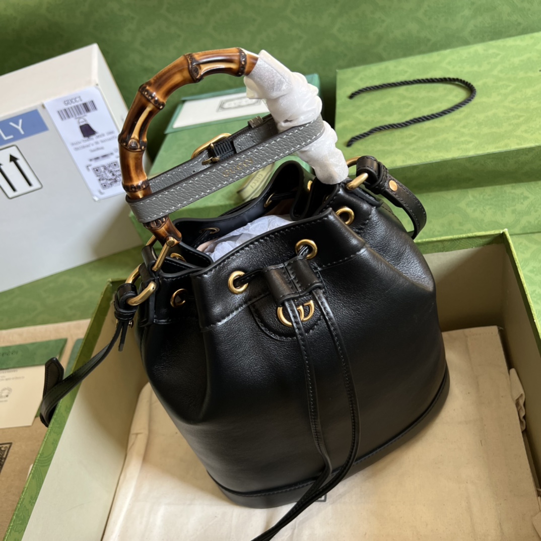 G*u*i diana bucket bag