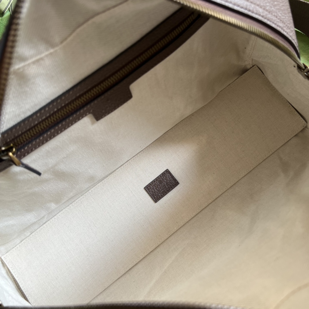 G*u*i savoy medium bowling bag