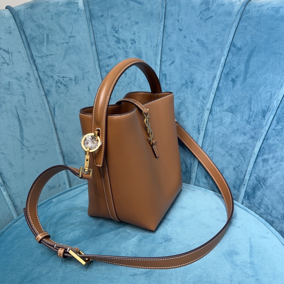 YSL LE 37 SMALL IN SHINY LEATHER