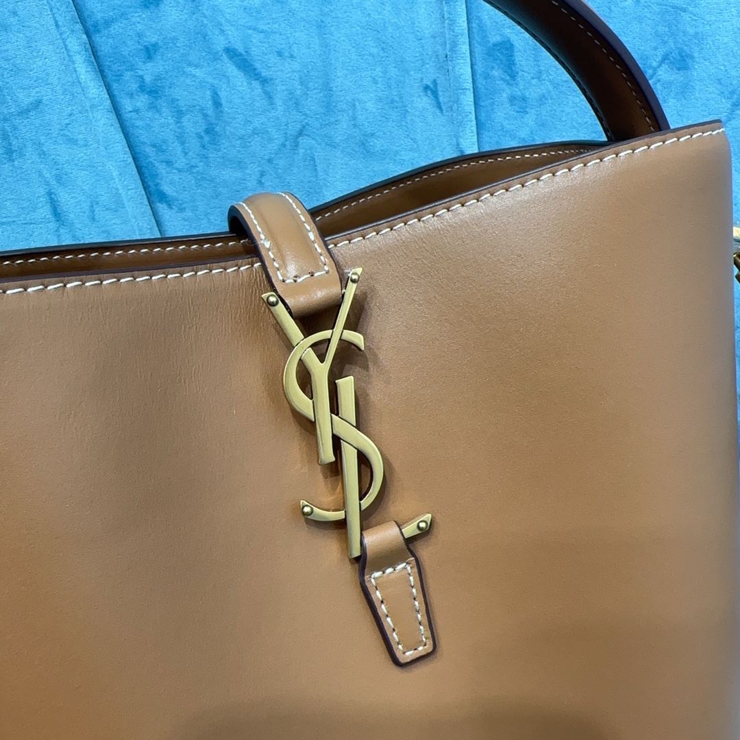 YSL LE 37 SMALL IN SHINY LEATHER