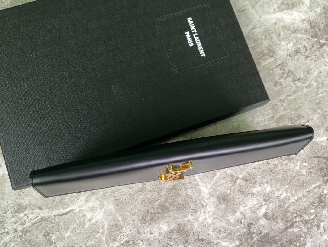 YSL Uptown