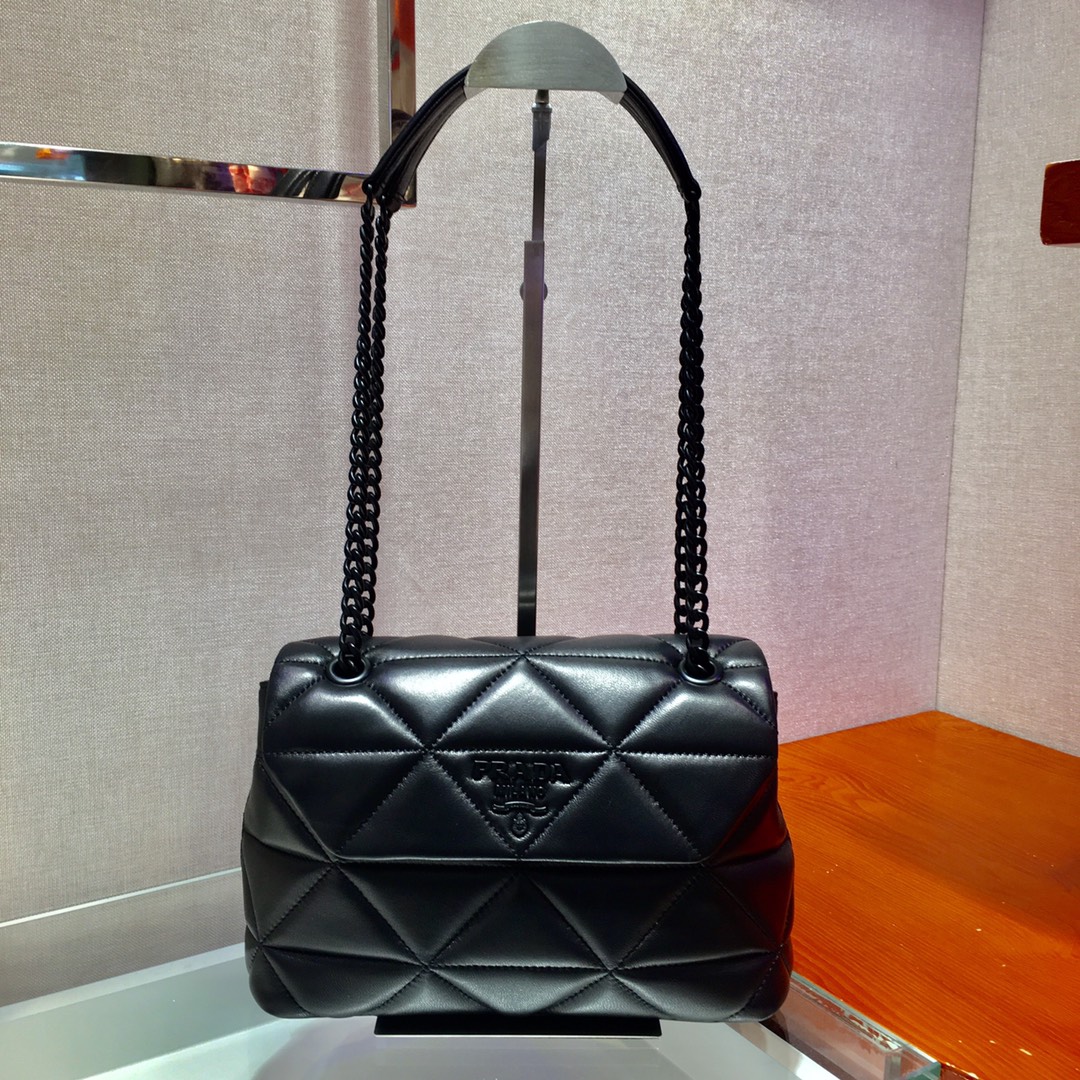 Pra*a medium nappa leather Pra*a spectrum bag