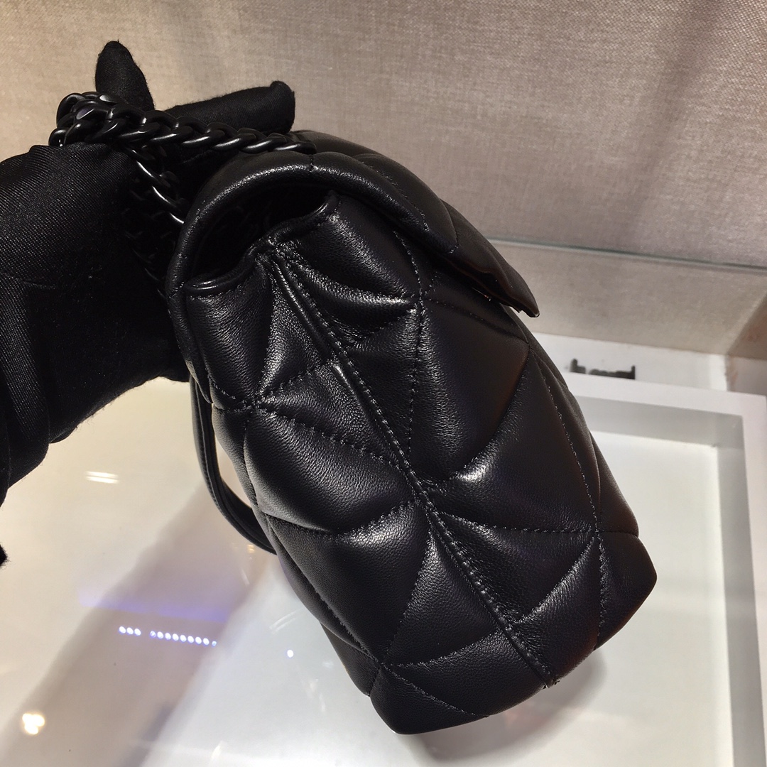 Pra*a medium nappa leather Pra*a spectrum bag