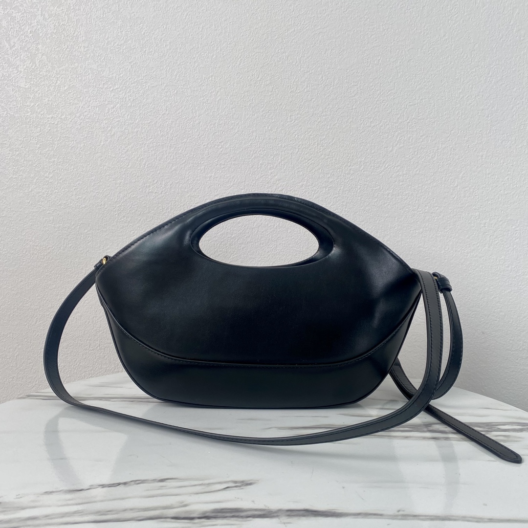 Pra*a black medium leather handbag