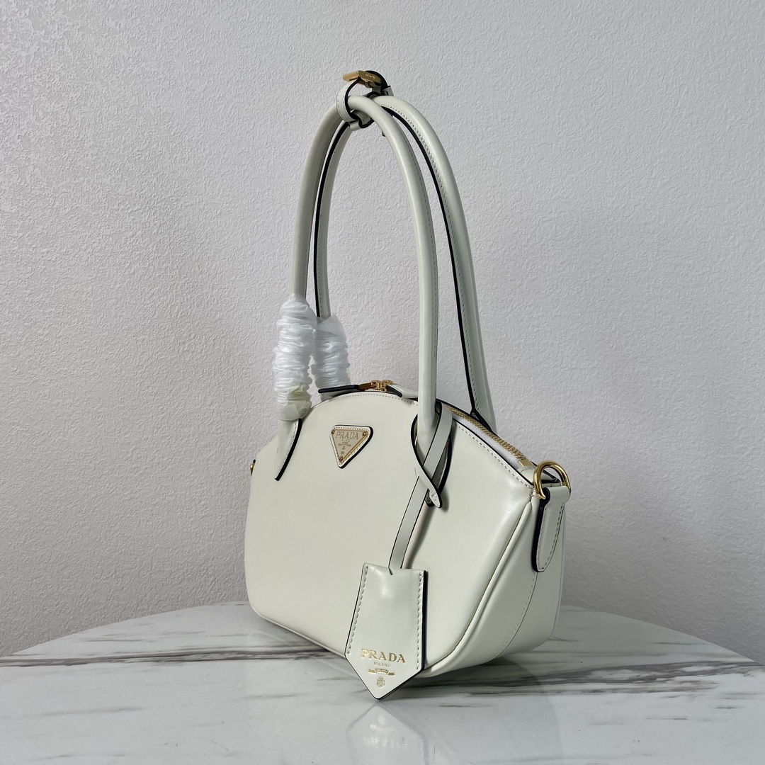 Pra*a black small leather handbag