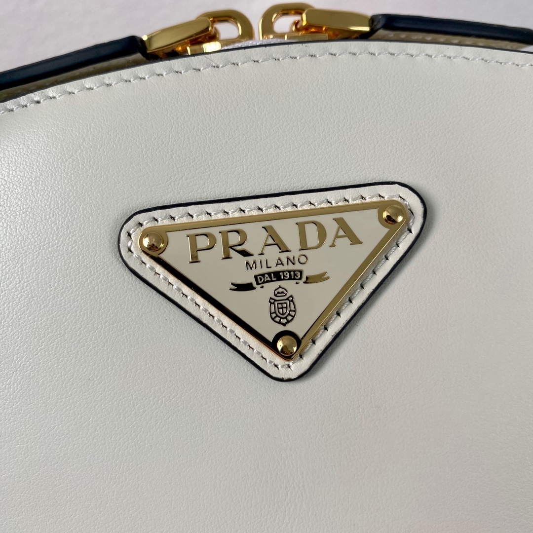 Pra*a black small leather handbag
