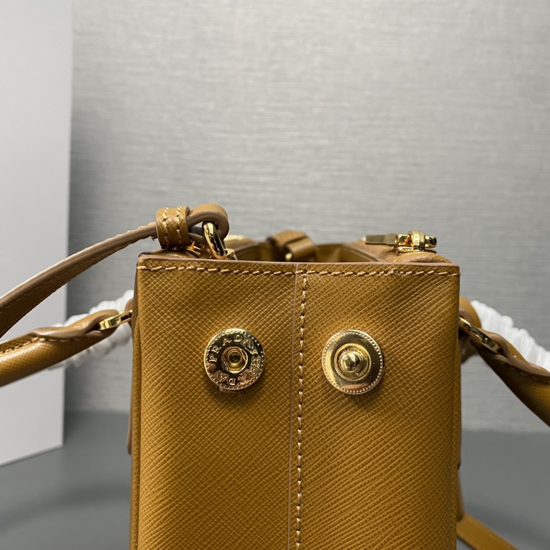 Pra*a galleria saffiano leather mini-bag