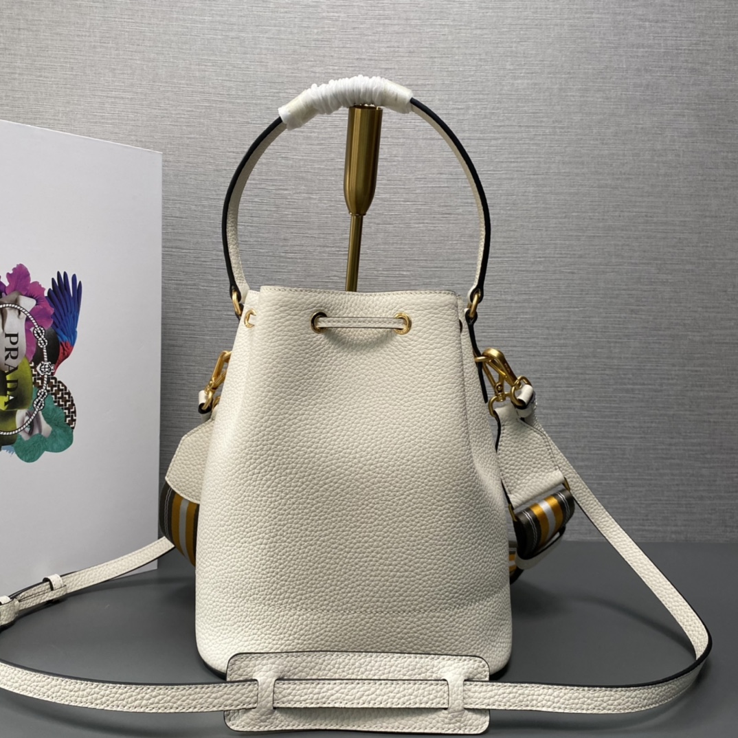 Pra*a leather bucket bag