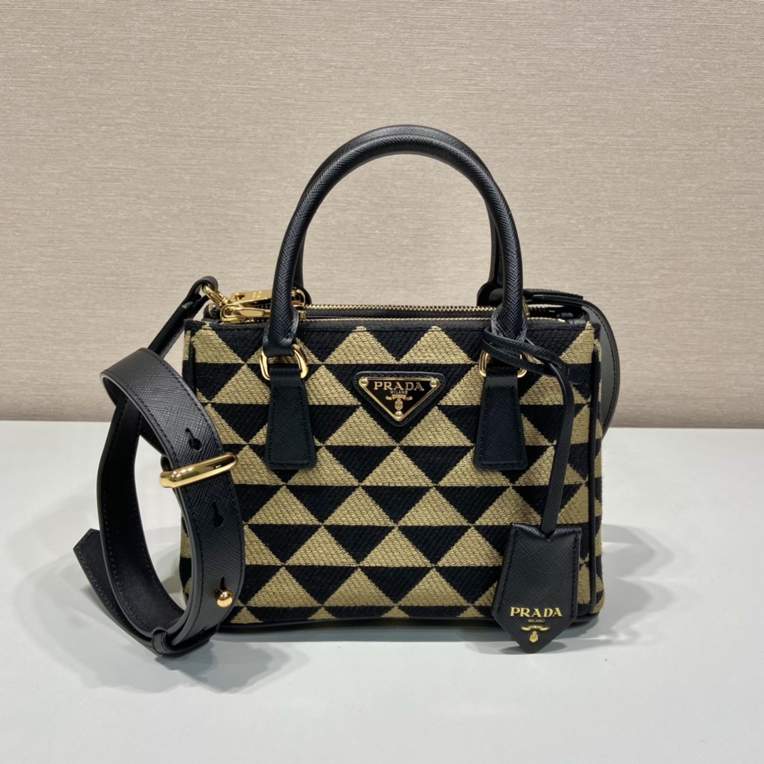Pra*a galleria saffiano leather mini-bag