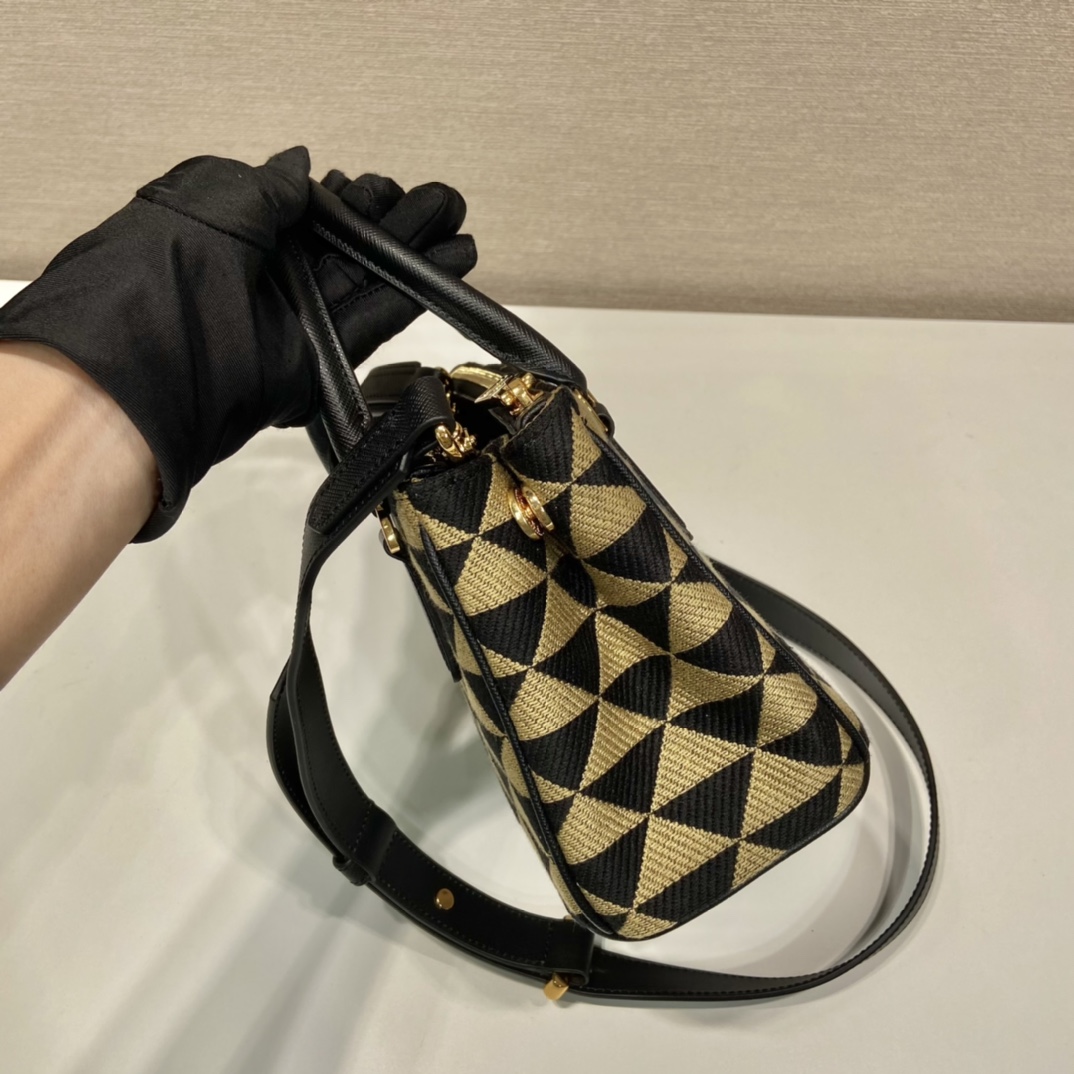Pra*a galleria saffiano leather mini-bag