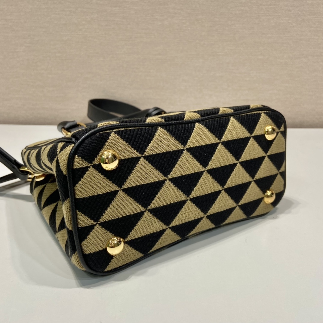 Pra*a galleria saffiano leather mini-bag