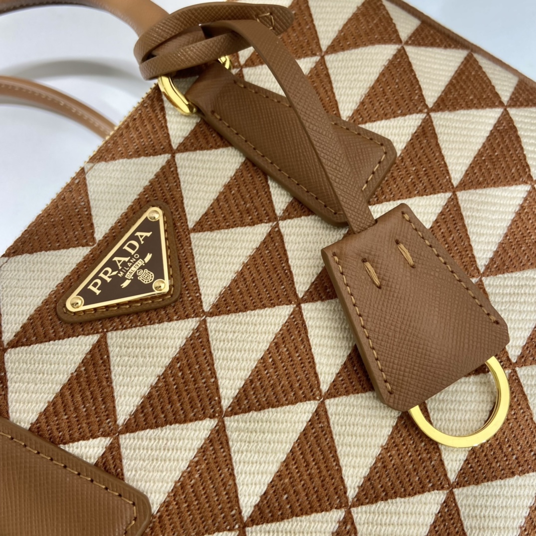 medium Pra*a galleria saffiano leather bag
