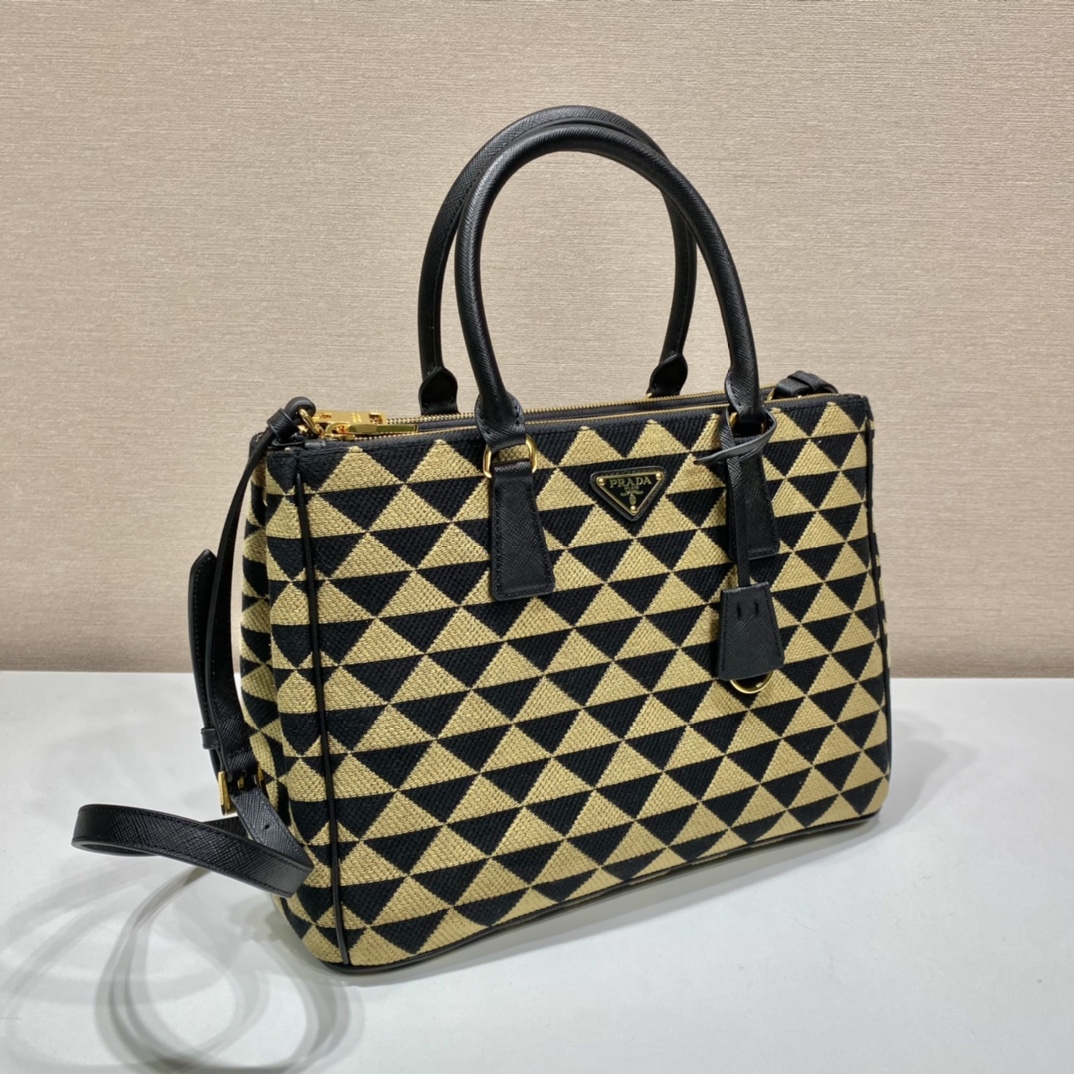 large Pra*a galleria saffiano leather bag