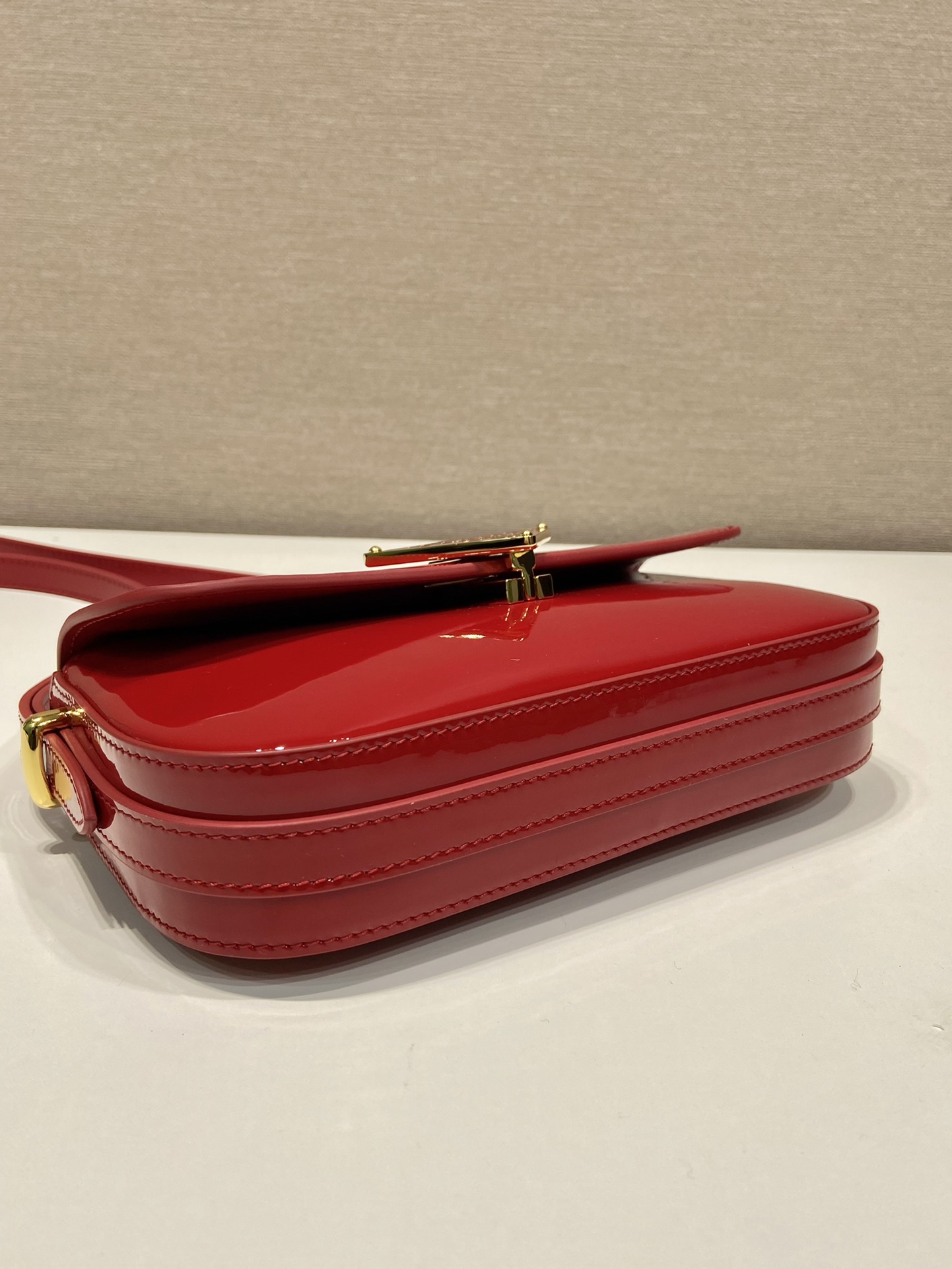 Pra*a leather shoulder bag