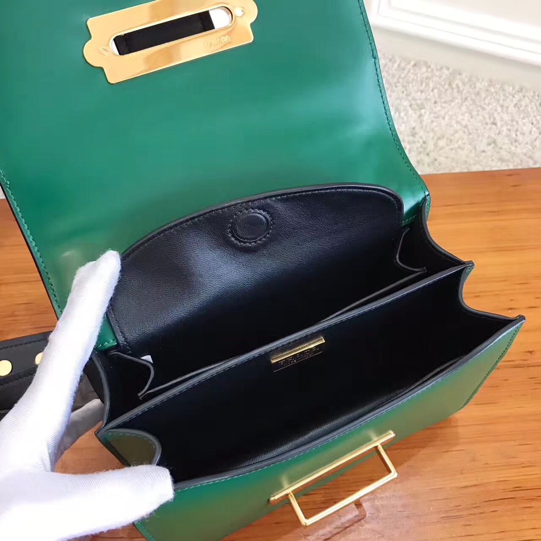 Pra*a cahier leather bag