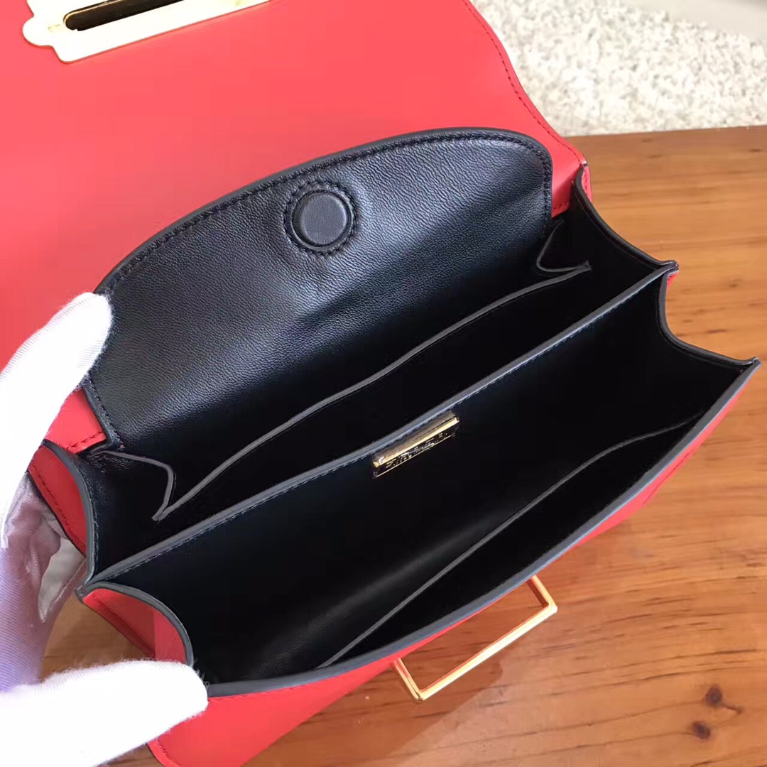 Pra*a cahier leather bag