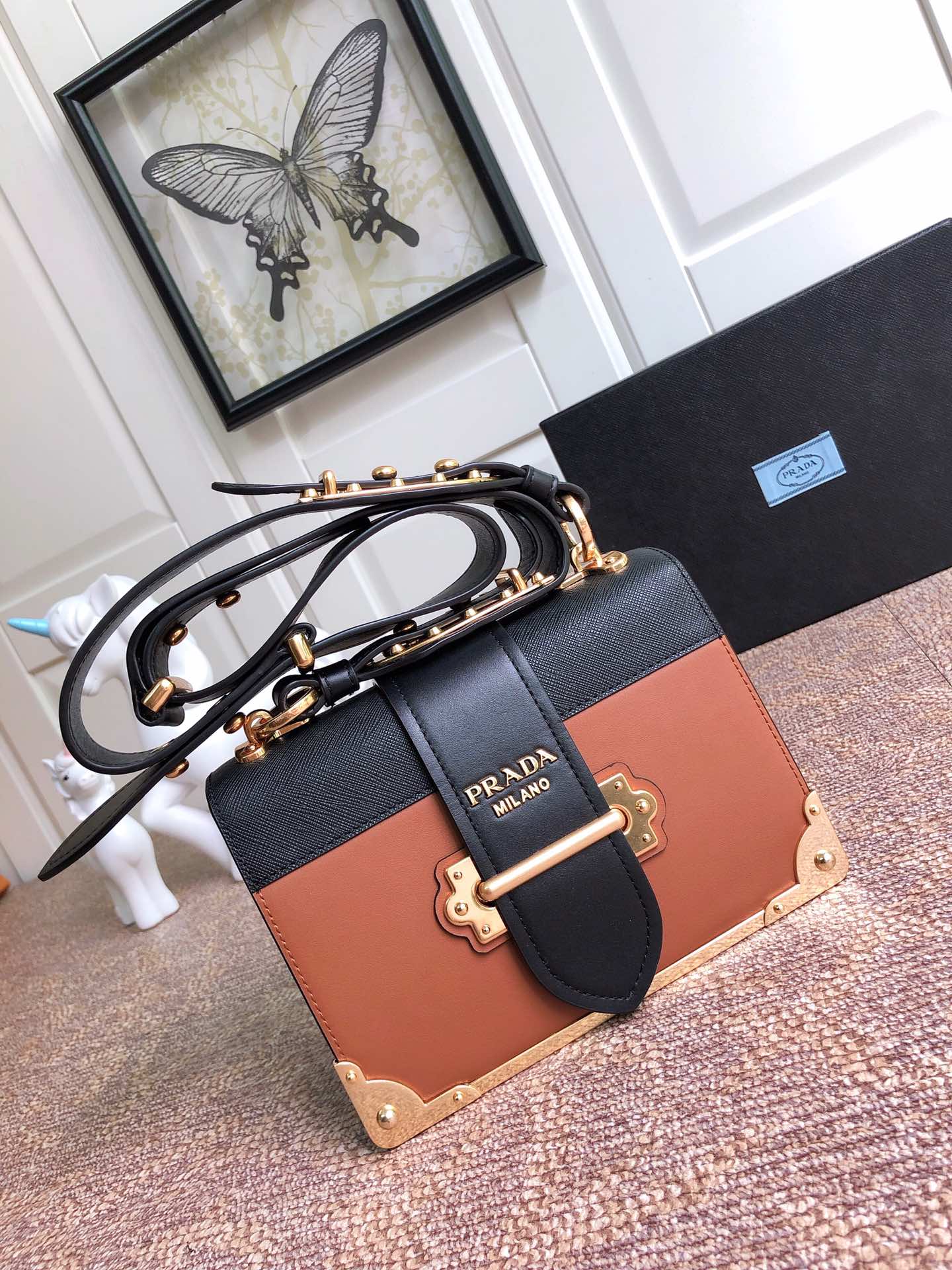 Pra*a cahier leather bag