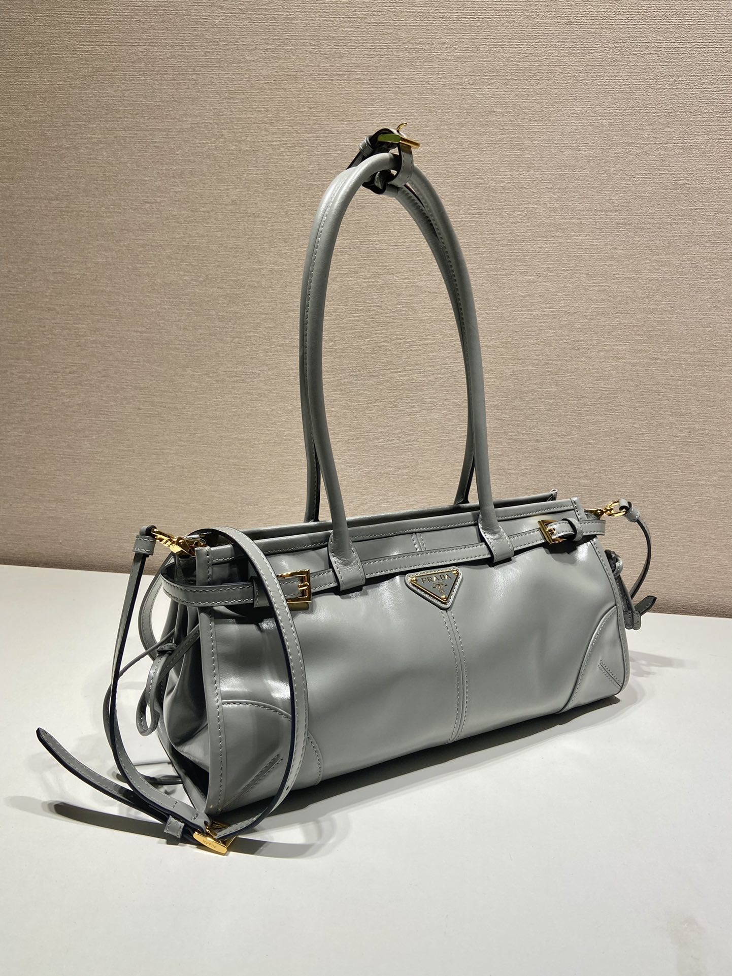 Pra*a lussolf medium leather handbag