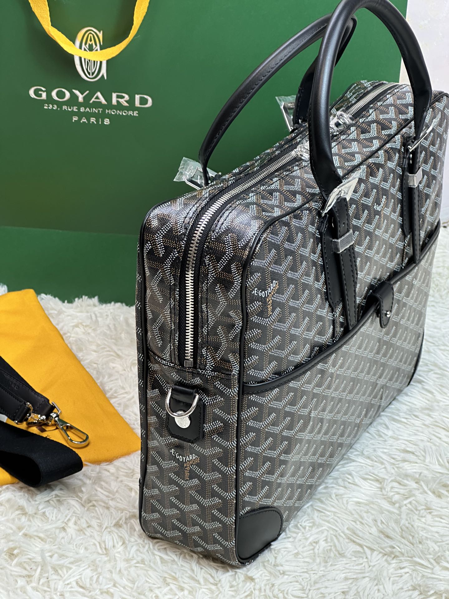 Go*ard ambassade mm document case