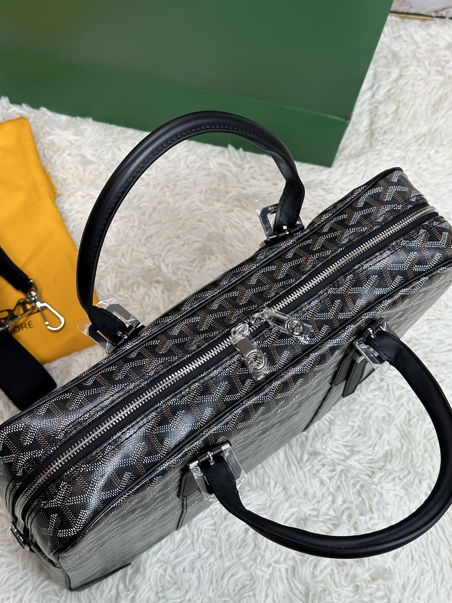 Go*ard ambassade mm document case