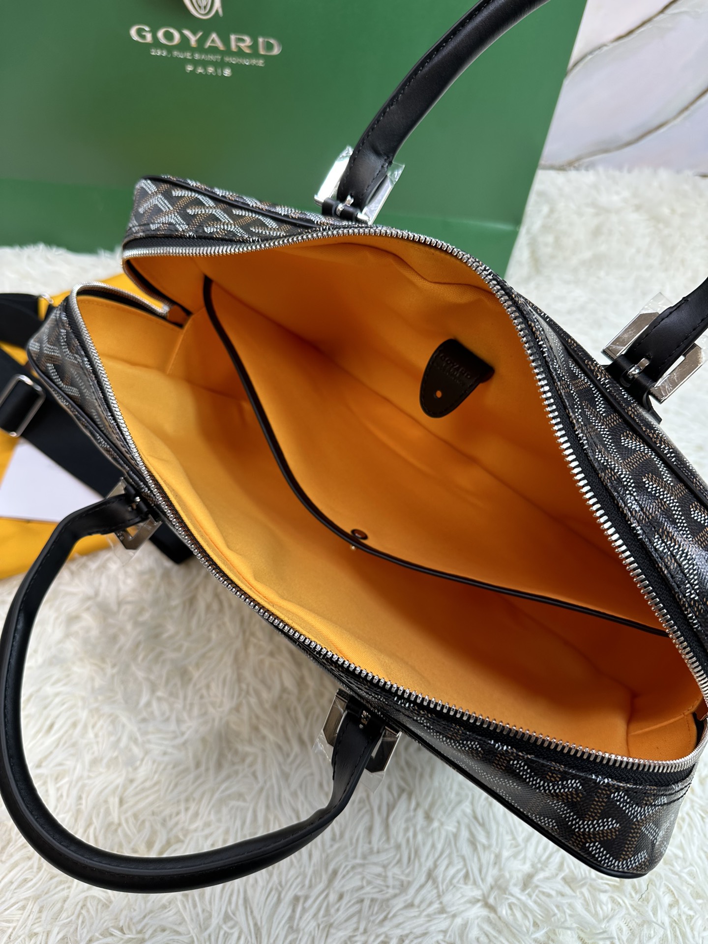 Go*ard ambassade mm document case