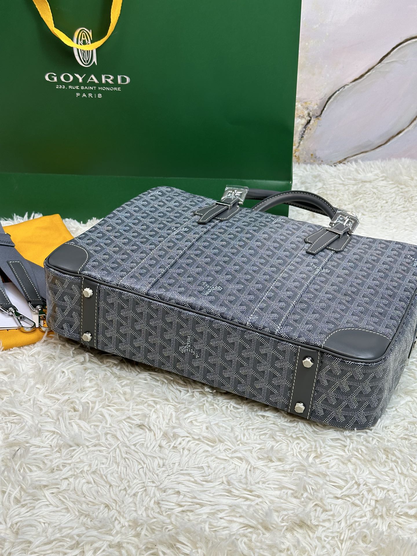 Go*ard ambassade mm document case