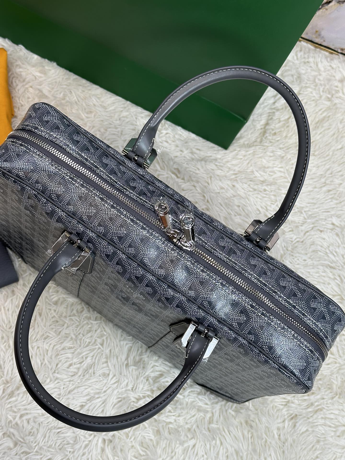 Go*ard ambassade mm document case