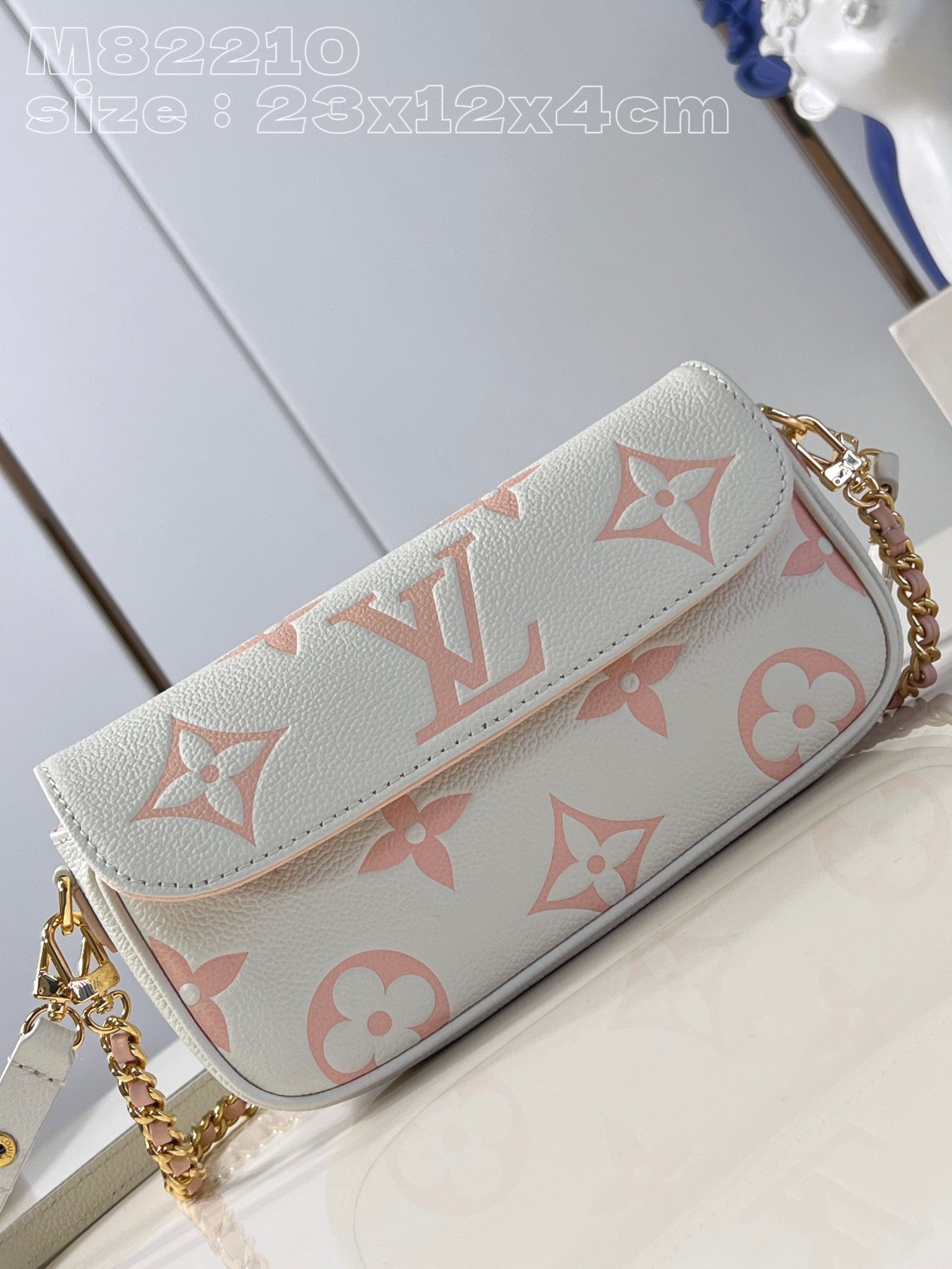 l**is V*t*n wallet on chain ivy
