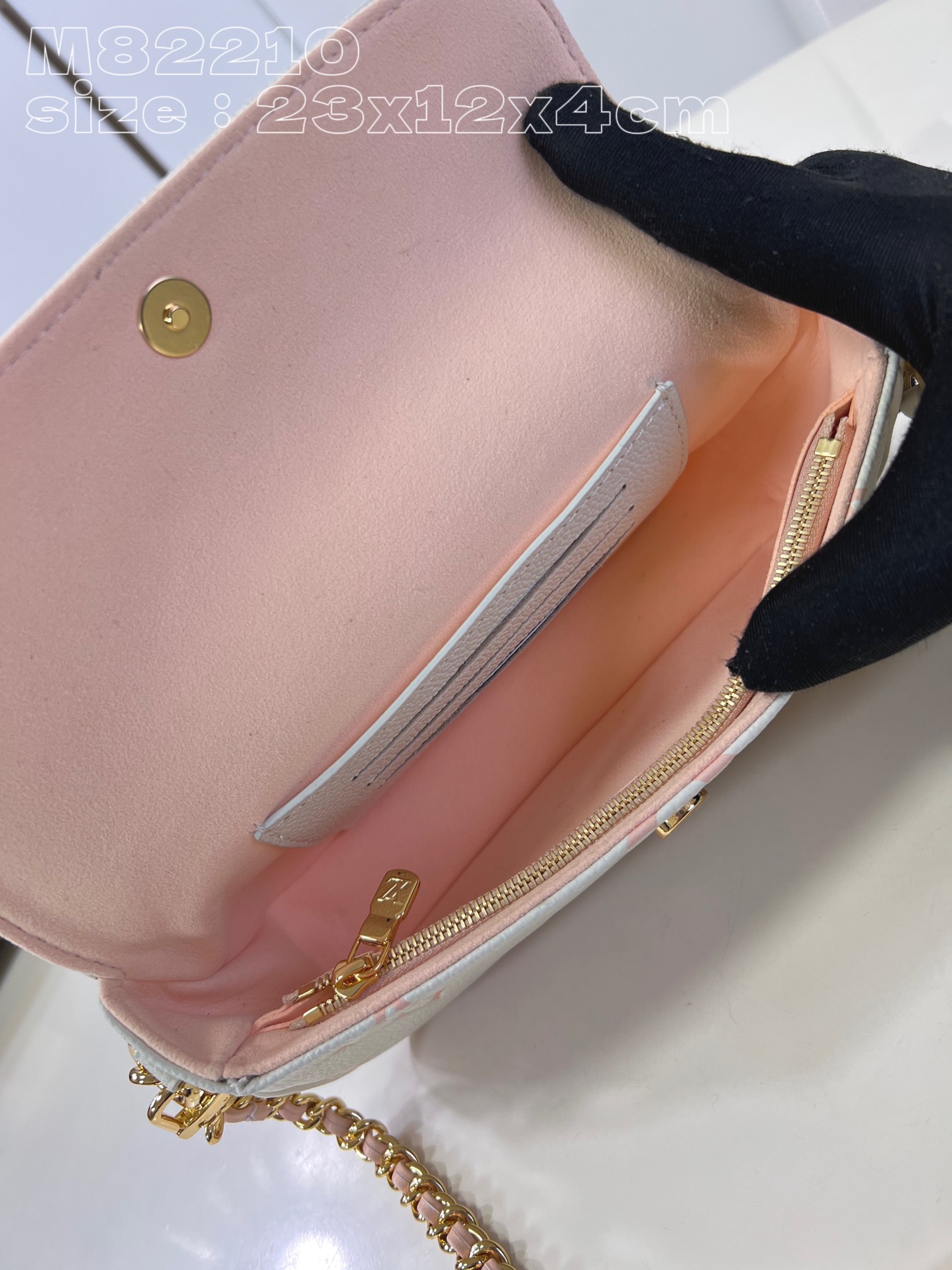 l**is V*t*n wallet on chain ivy
