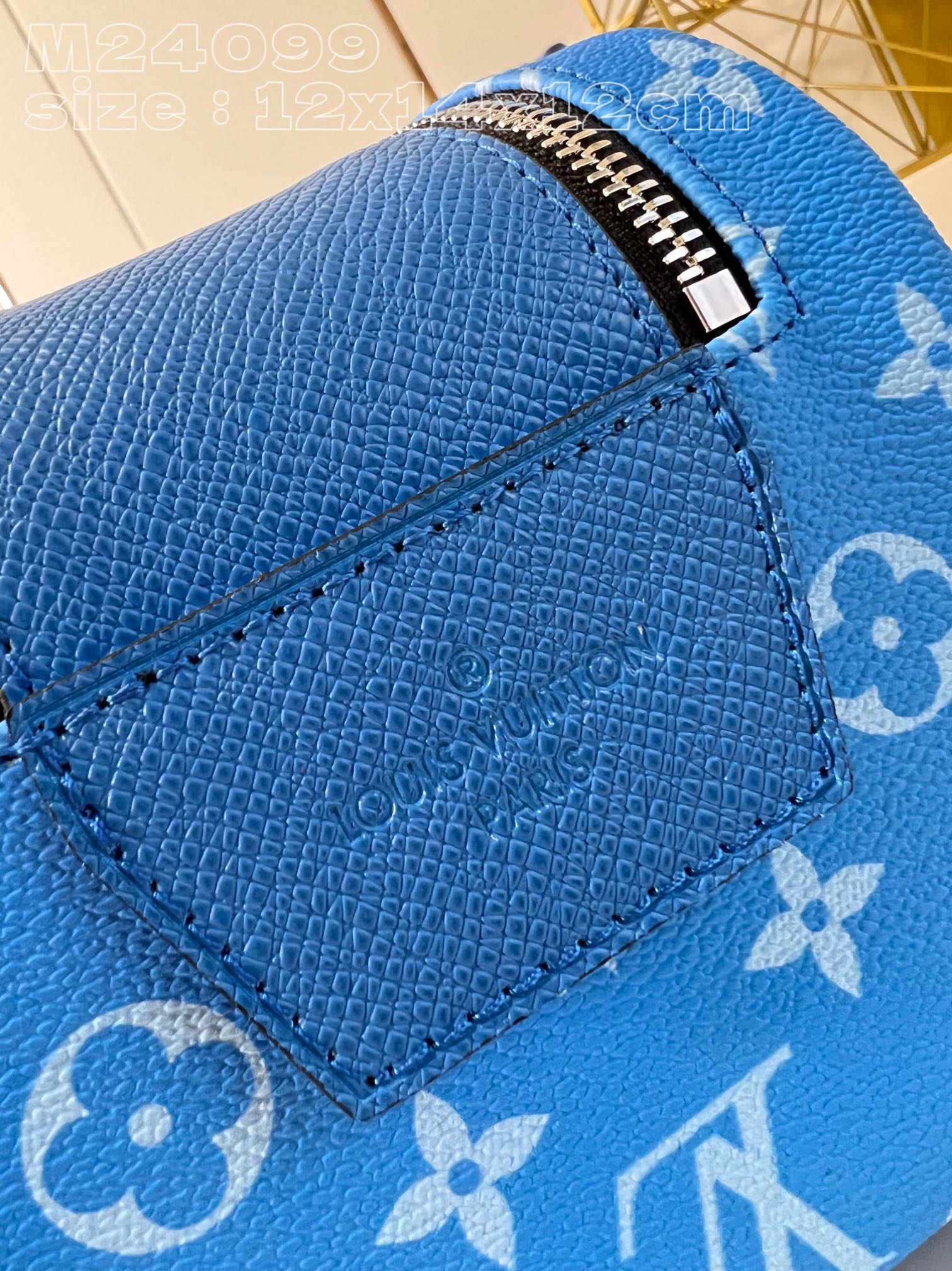 l**is V*t*n dopp kit