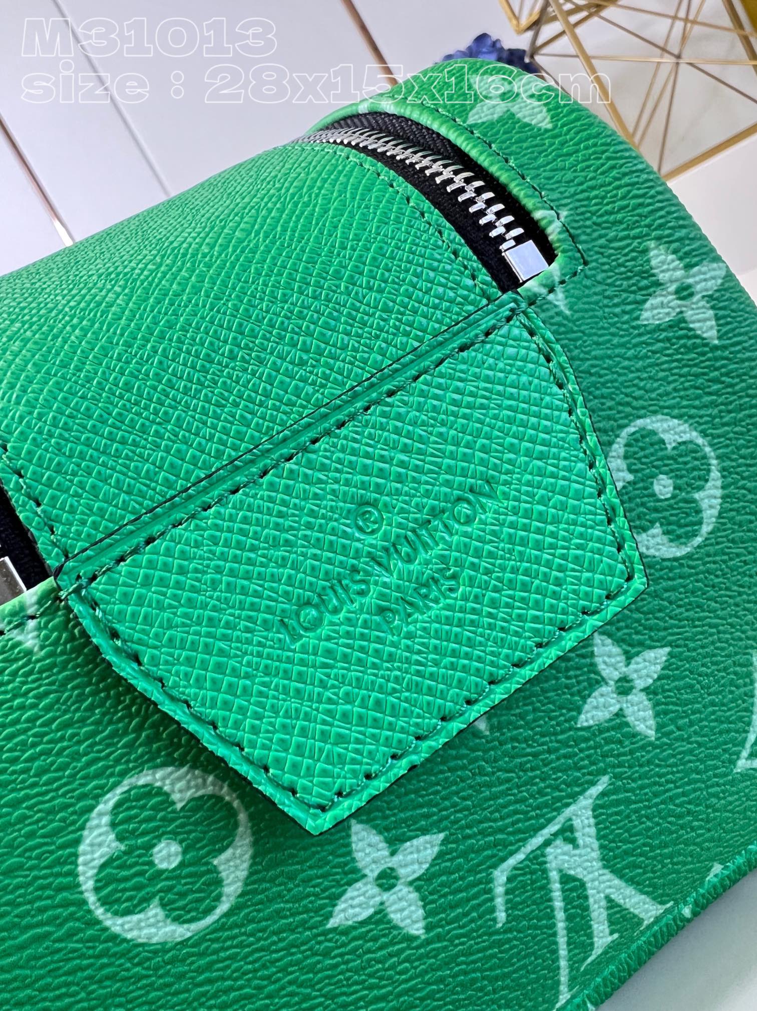 l**is V*t*n dopp kit