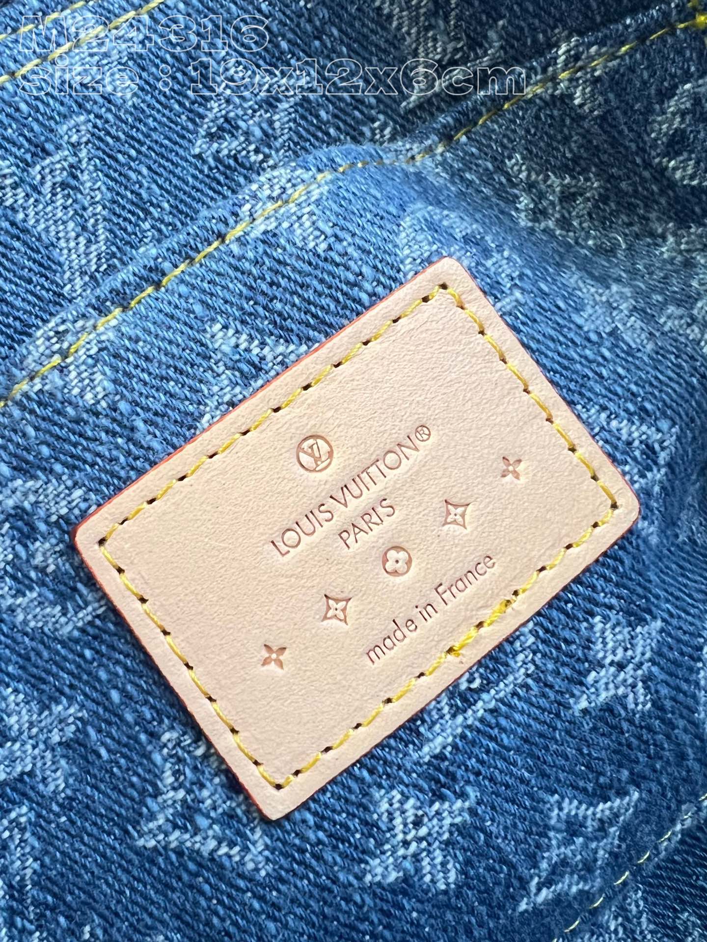 l**is V*t*n pochette cosmétique pm